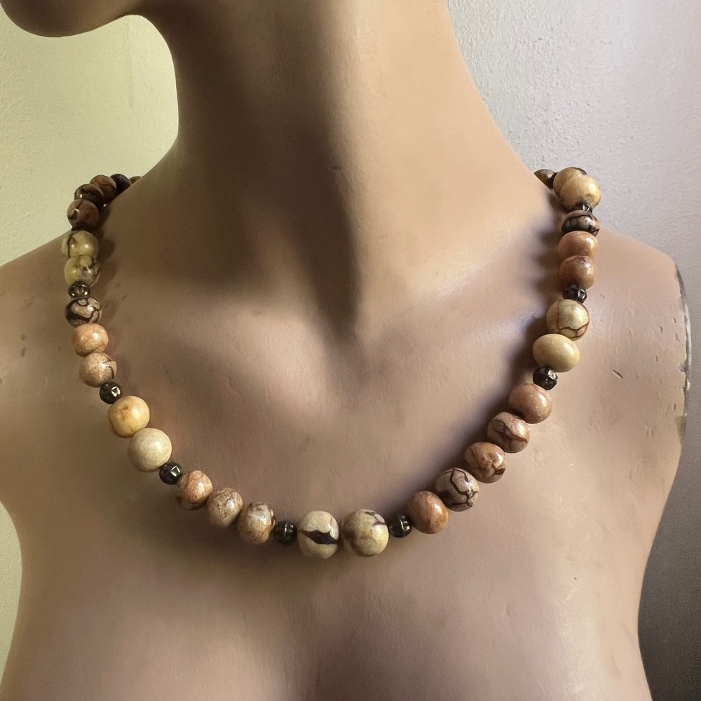 Tiger Coral Bead Necklace 27" Brown Tan Excellent
